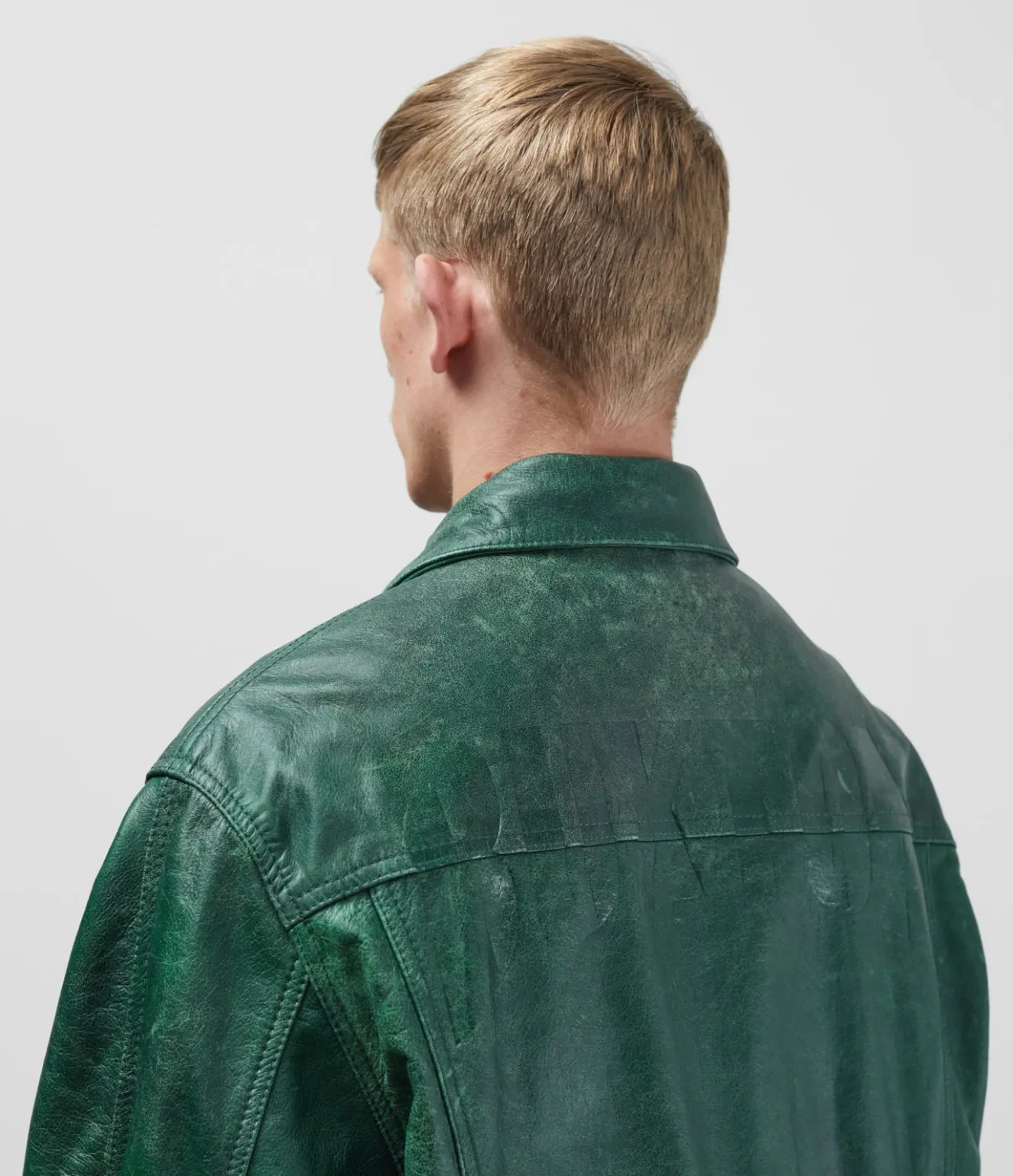 CB CRACKED LEATHER TRUCKER Outerwear|Leather