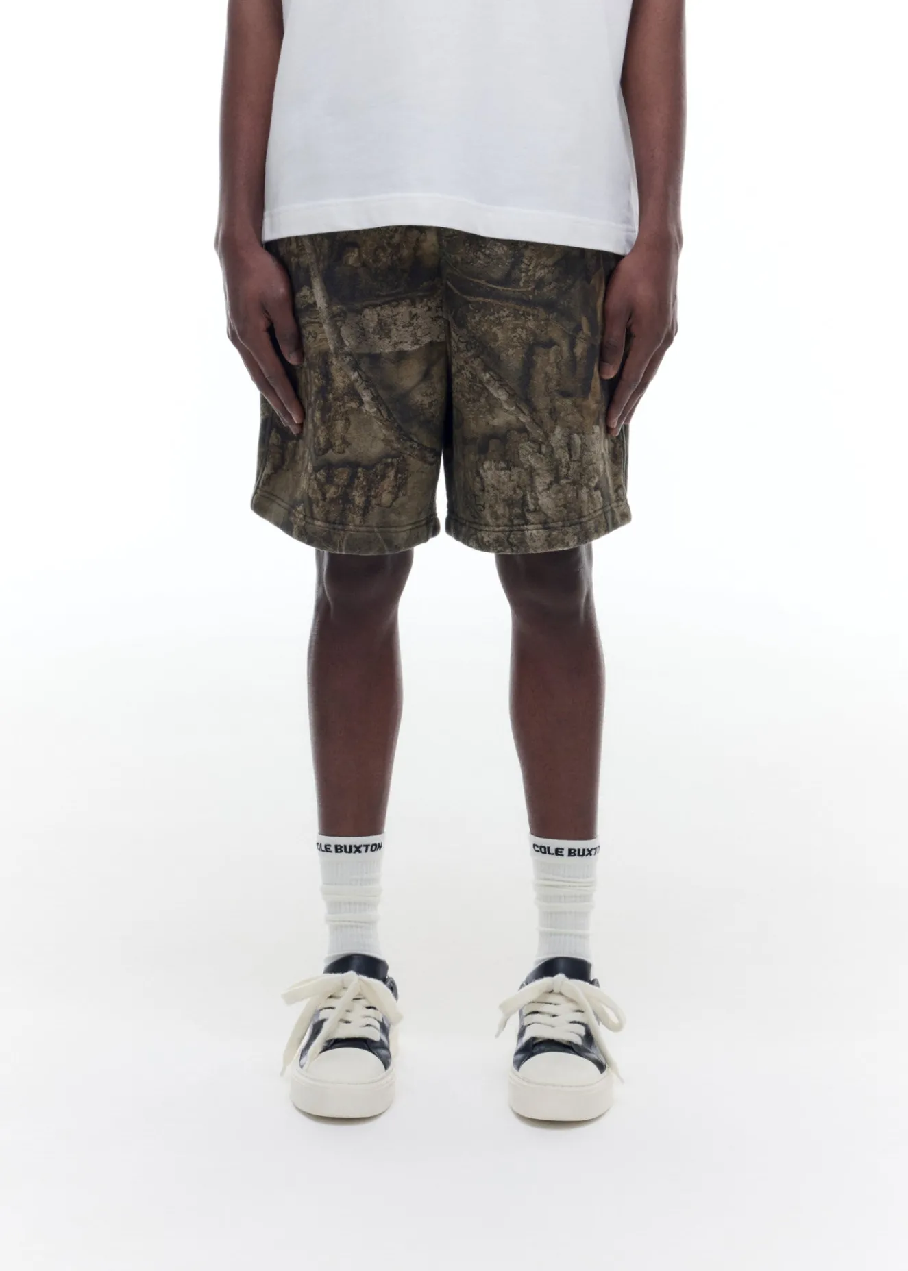 Online REAL TREE SHORTS Shorts